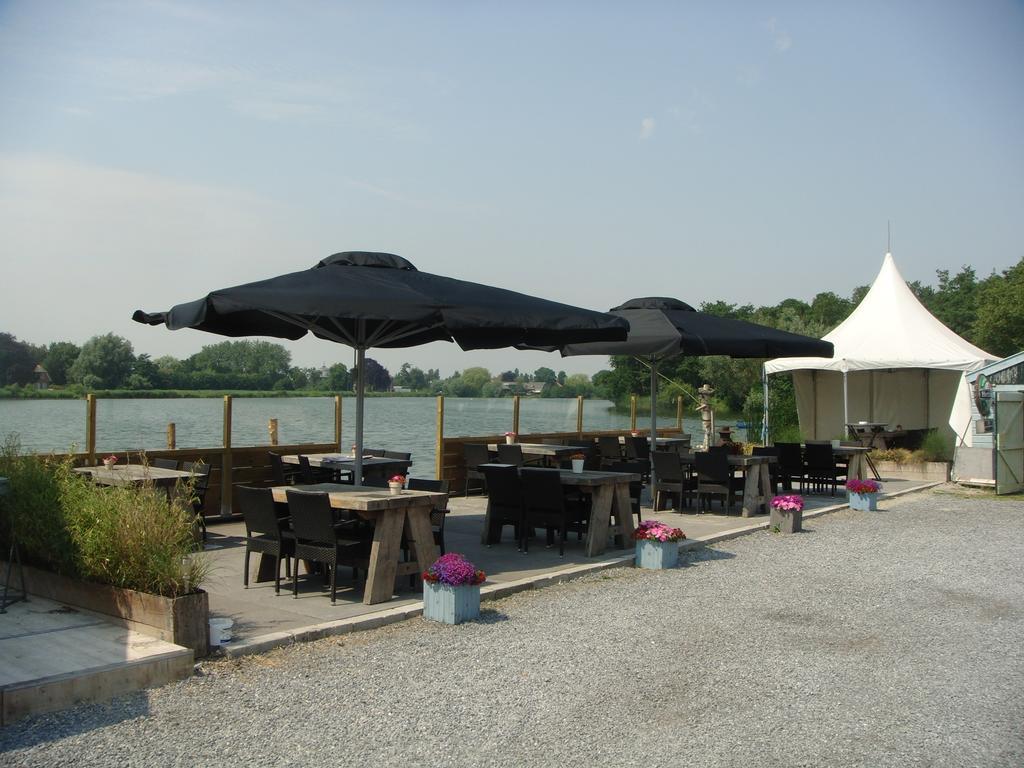 Hotel Restaurant Lakeside Uithoorn Esterno foto