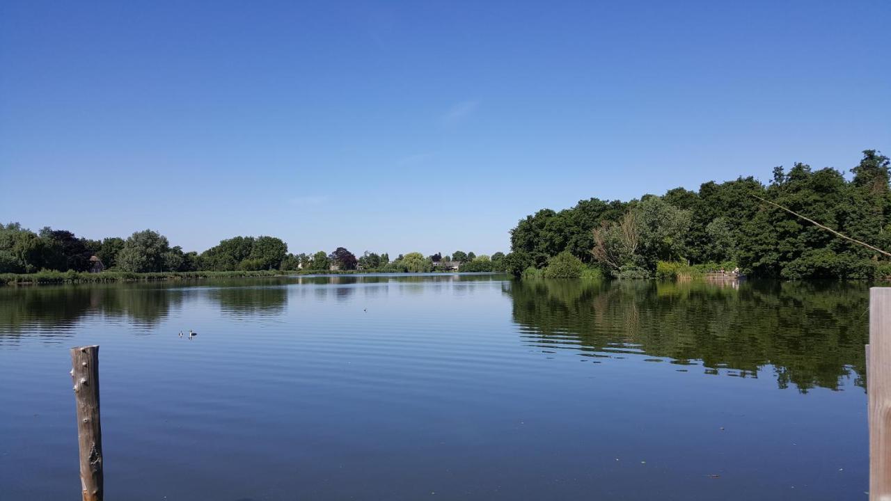 Hotel Restaurant Lakeside Uithoorn Esterno foto